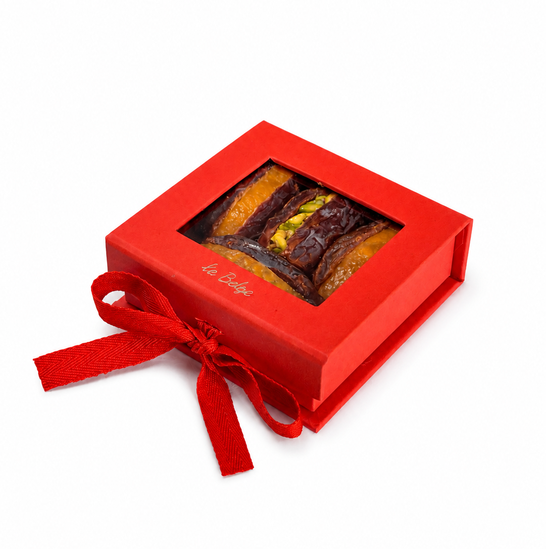 Closed Medjool dates box with pistachio and dried lemon by La Belge